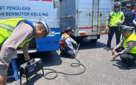Polres Pelabuhan Tanjung Perak Tingkatkan Kepatuhan dan Tekan Polusi melalui Operasi Gabungan*